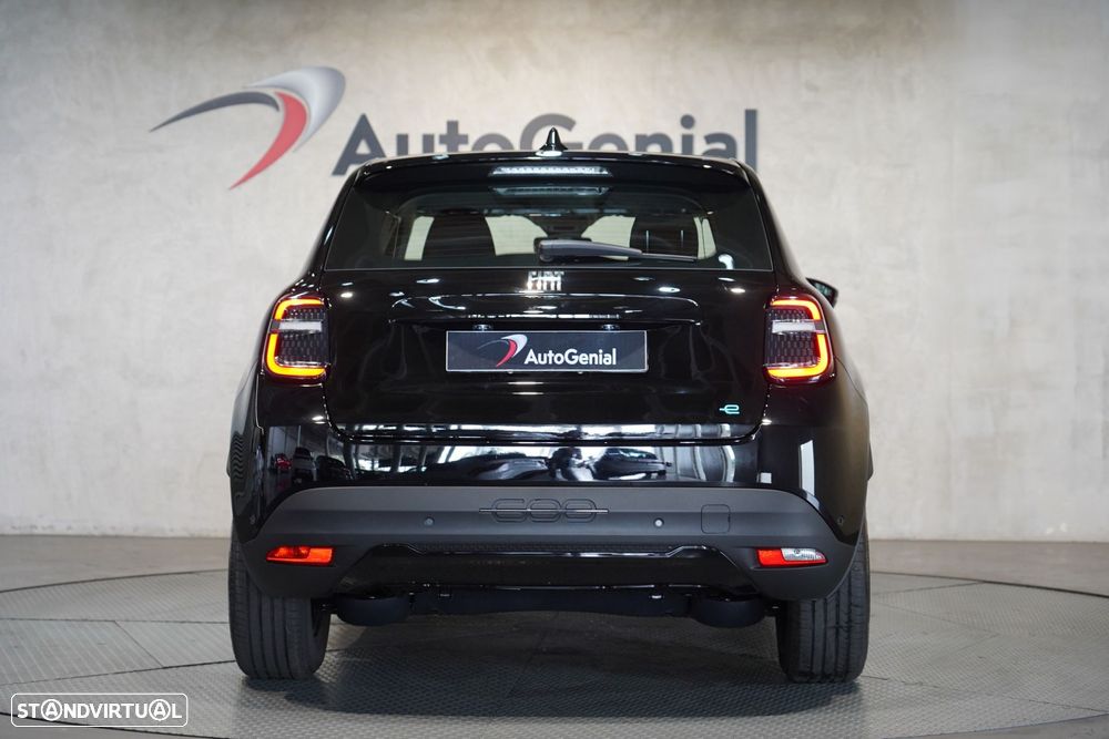 Fiat 600e 54 kWh (RED) - 5