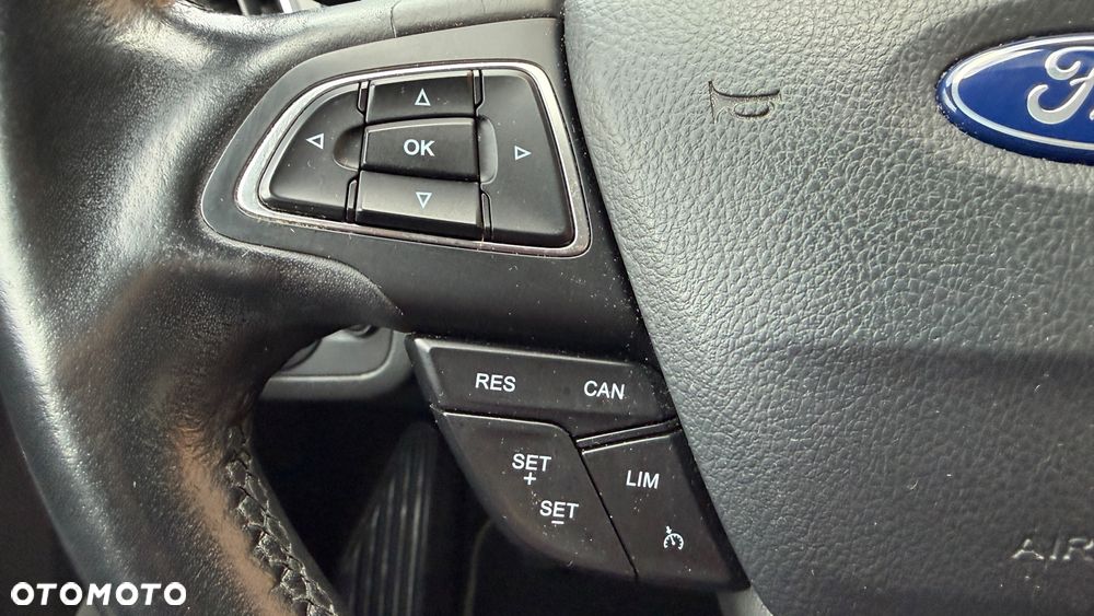 Ford Kuga 2.0 TDCi 4WD Titanium - 25