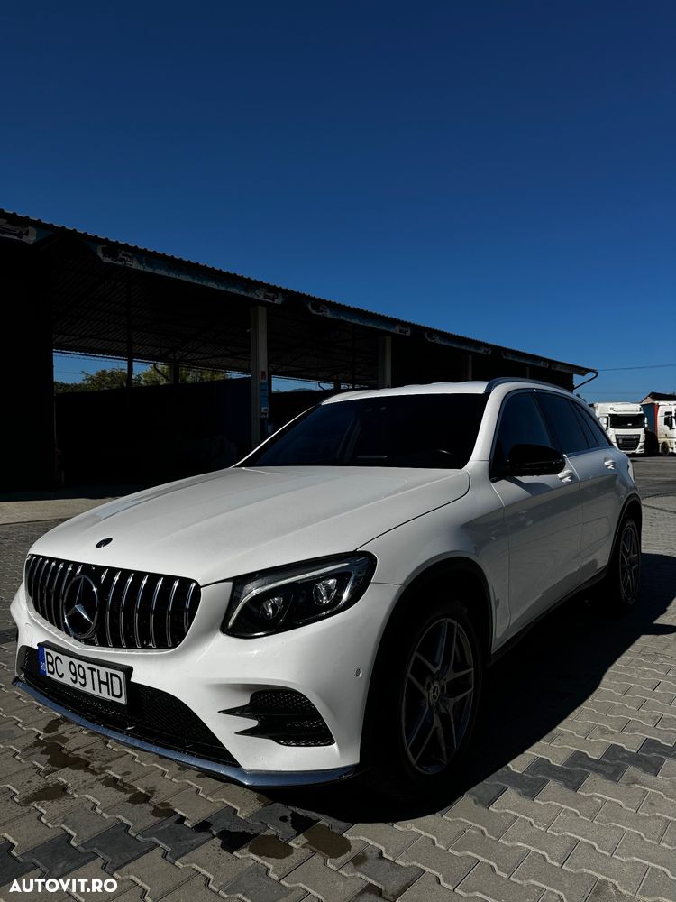 Mercedes-Benz GLC 220 d 4MATIC 9G-TRONIC AMG Line - 12