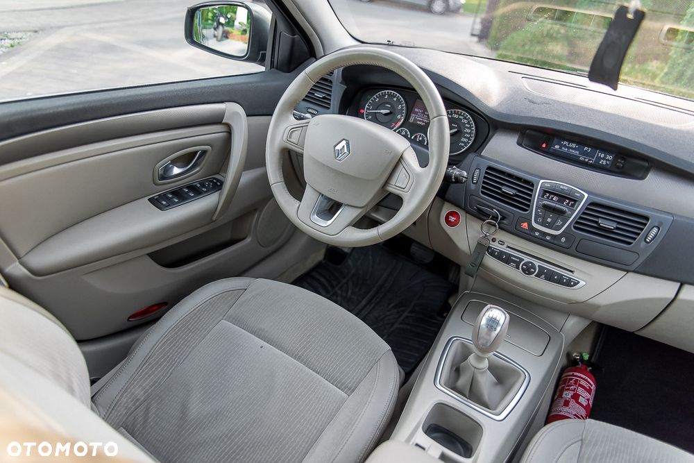 Renault Laguna 2.0 Privilege - 31