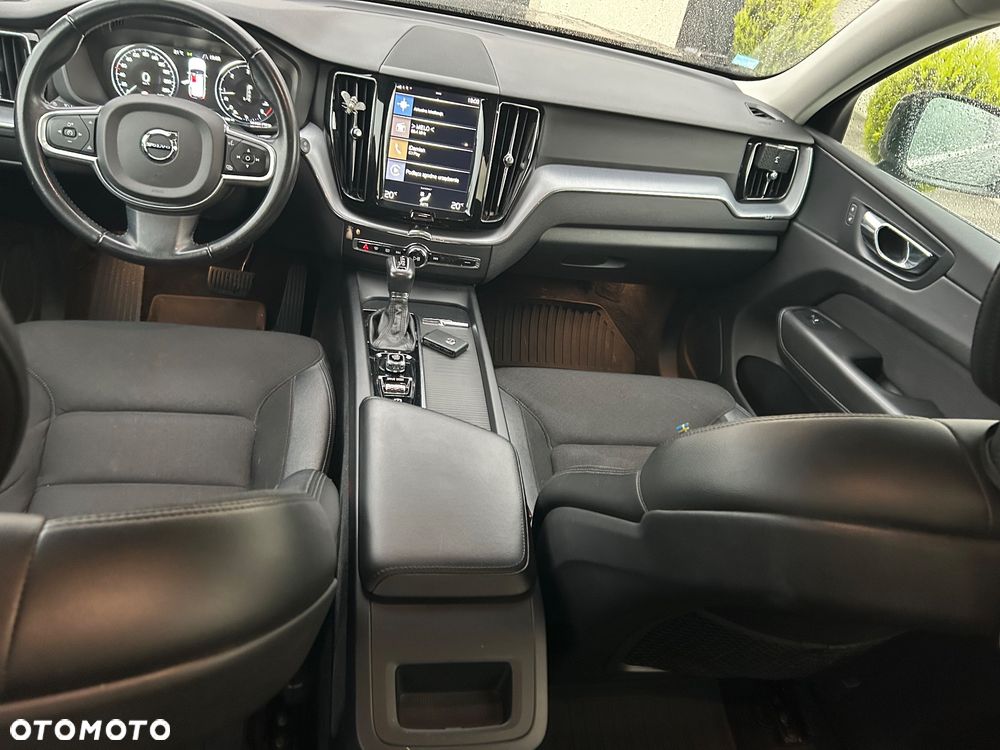 Volvo XC 60 D4 Momentum Pro - 2