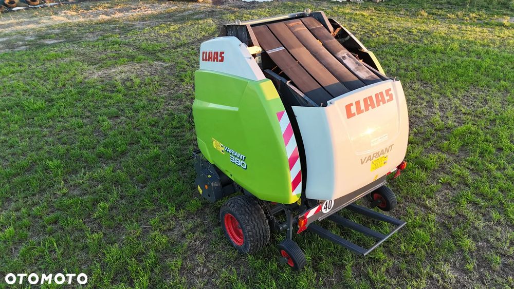 Claas Variant 380 - 4