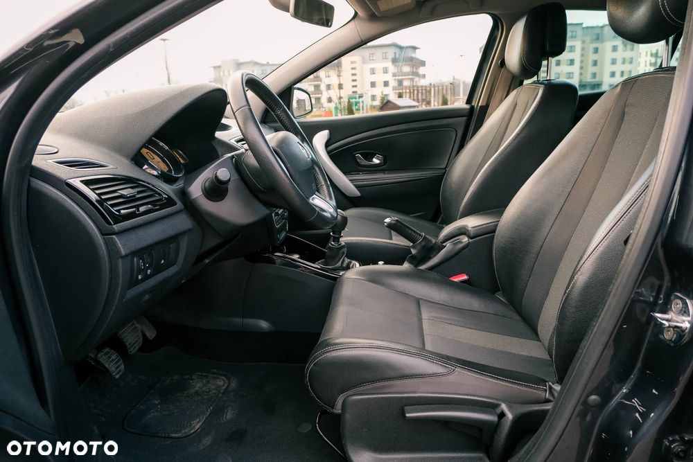 Renault Megane dCi 130 FAP BOSE Edition - 19