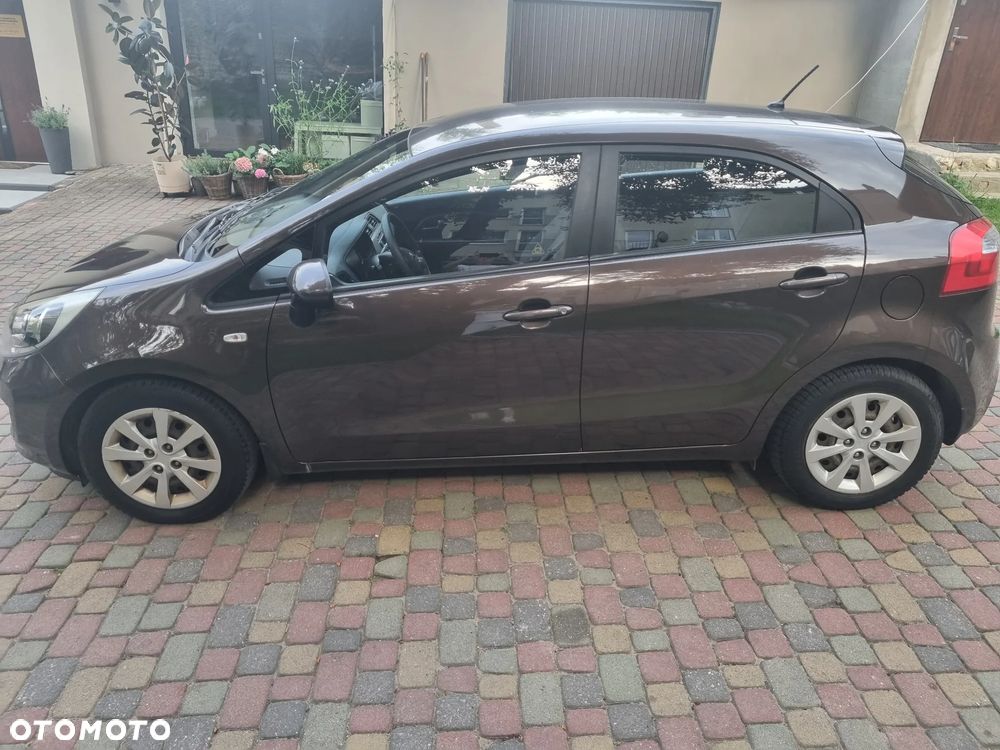 Kia Rio 1.2 Dream-Team Edition - 10