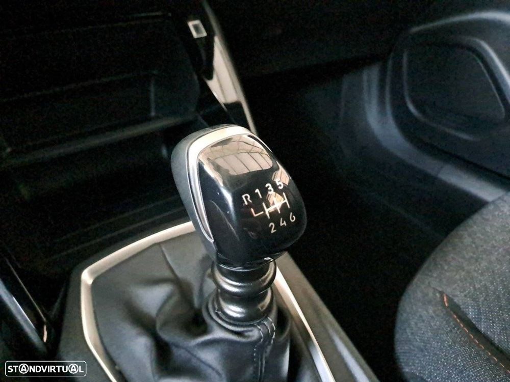 Peugeot 2008 1.2 PureTech Style - 18