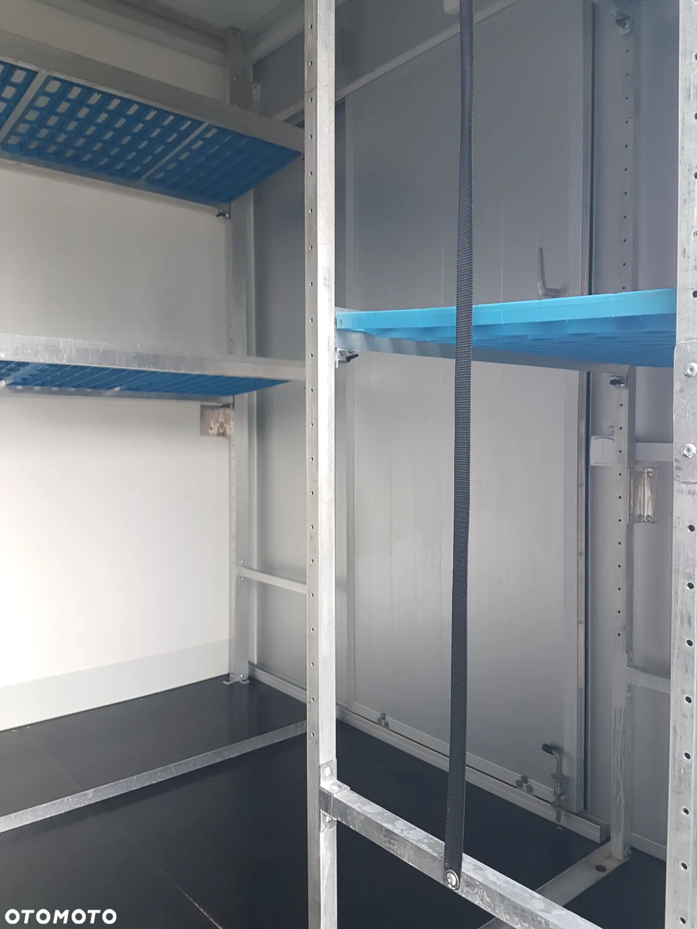 Iveco DAILY KONTENER NISKOPODŁOGOWY 4,43x2,23x2,42 SKLEP FOODTRUCK BAR KLIMA KONIOWÓZ KAMPER - 32