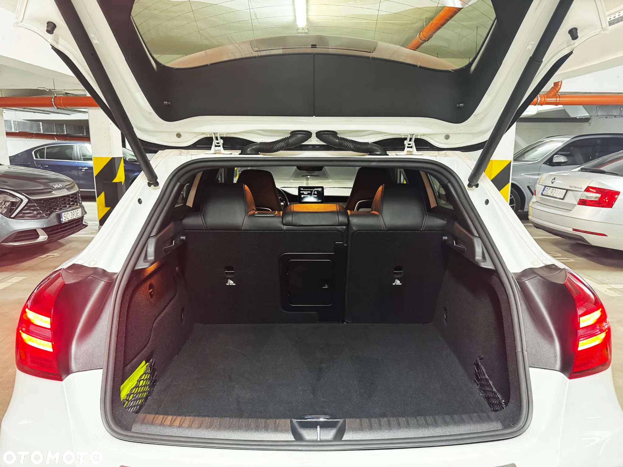 Mercedes-Benz GLA 200 7G-DCT AMG Line - 17