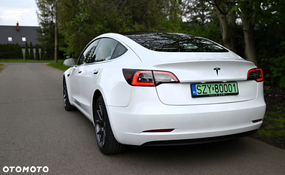 Tesla Model 3 - 19