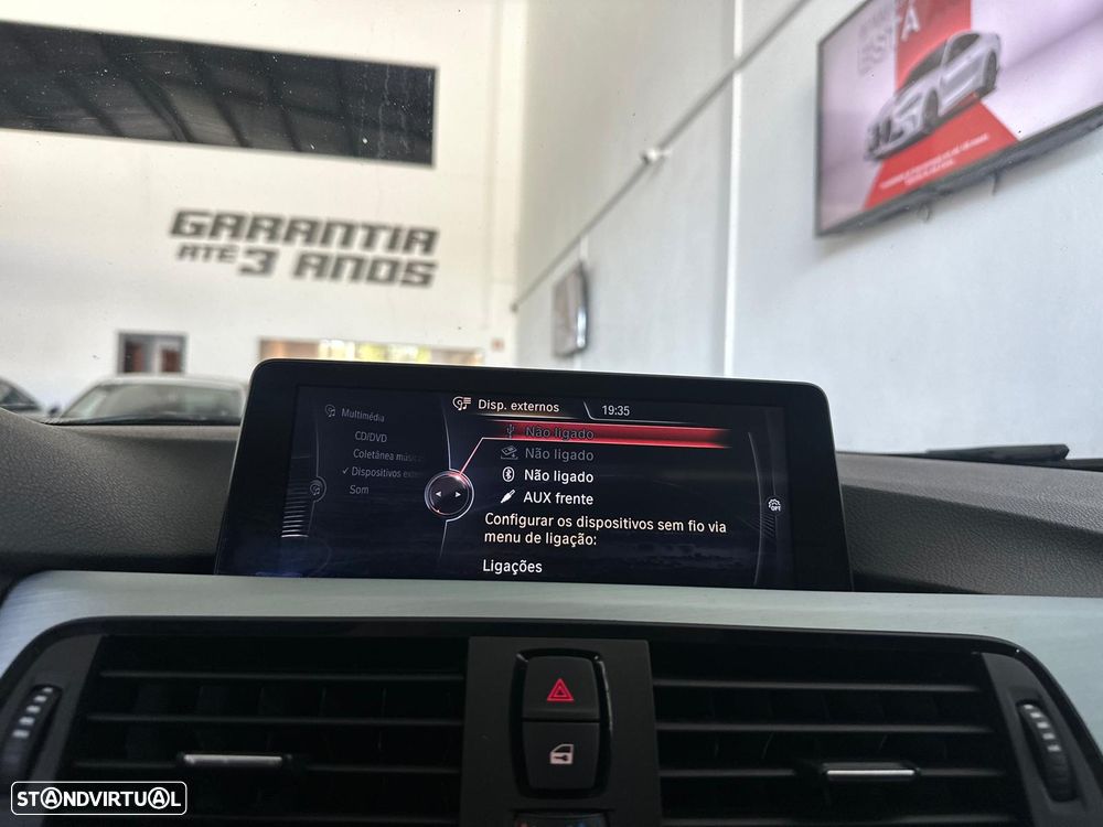 BMW 320 d Pack M - 26