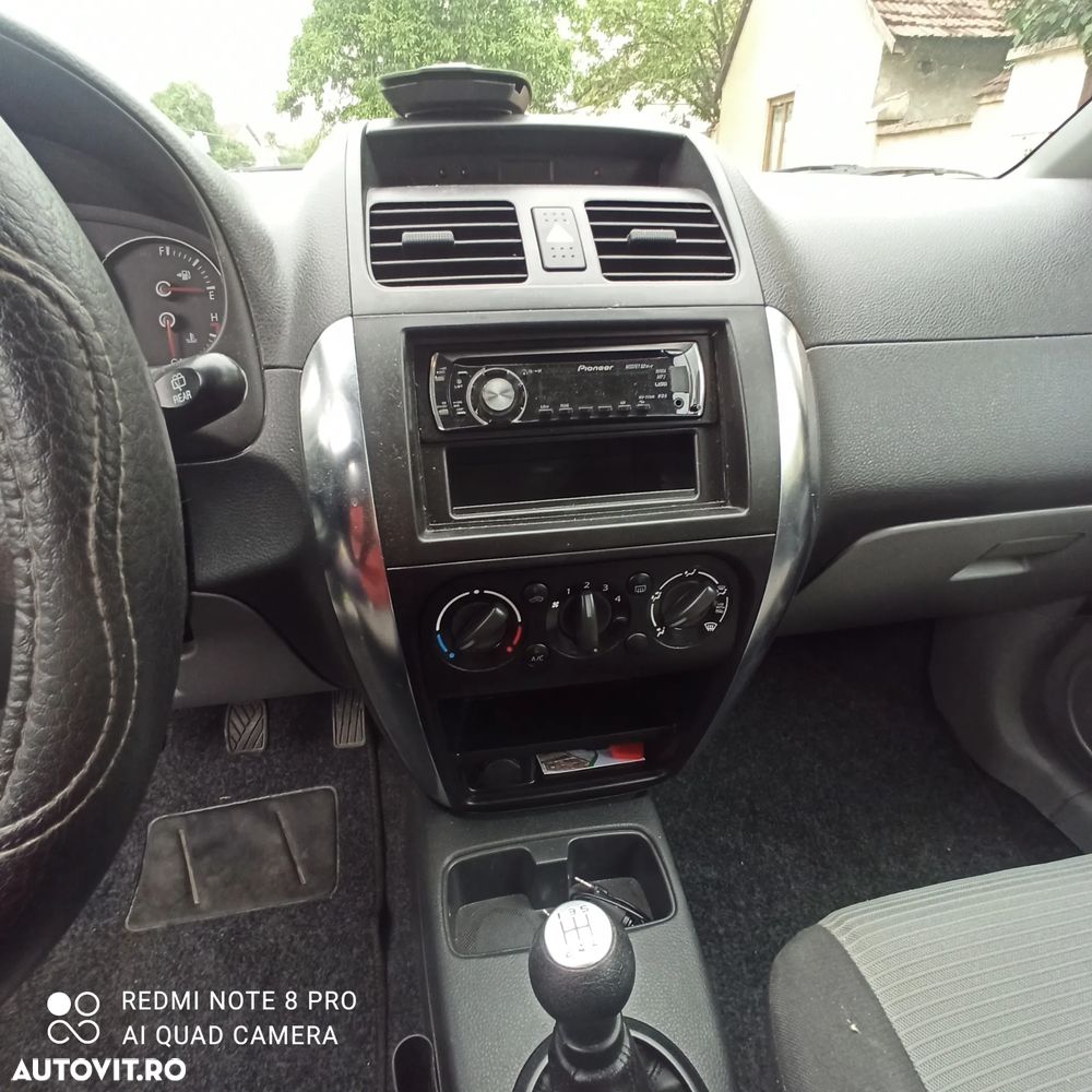 Suzuki SX4 - 9