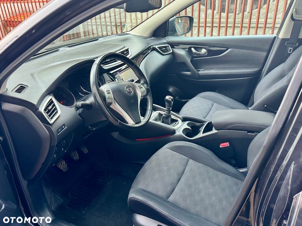 Nissan Qashqai 1.2 DIG-T N-Connecta EU6 - 4