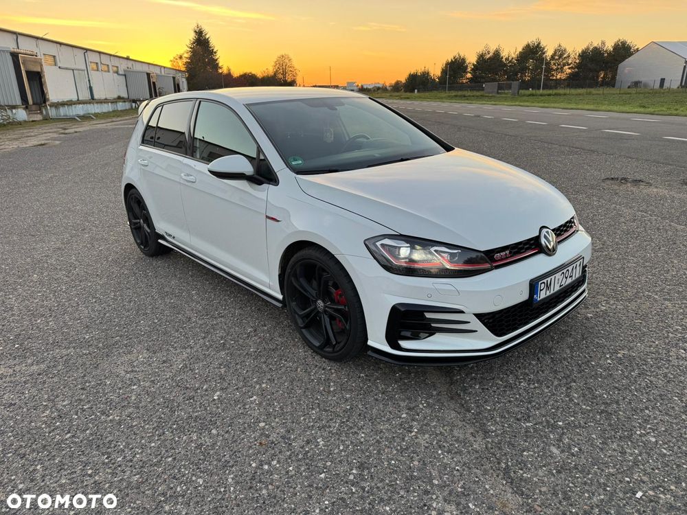 Volkswagen Golf GTI 2.0 TSI OPF DSG Performance - 2
