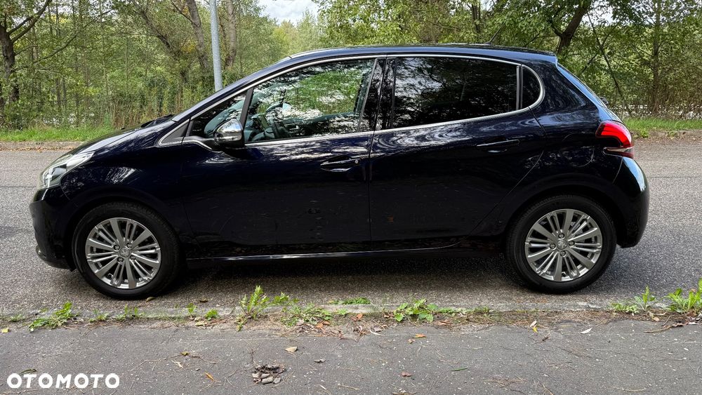 Peugeot 208 PureTech 82 Start & Stop Allure - 8