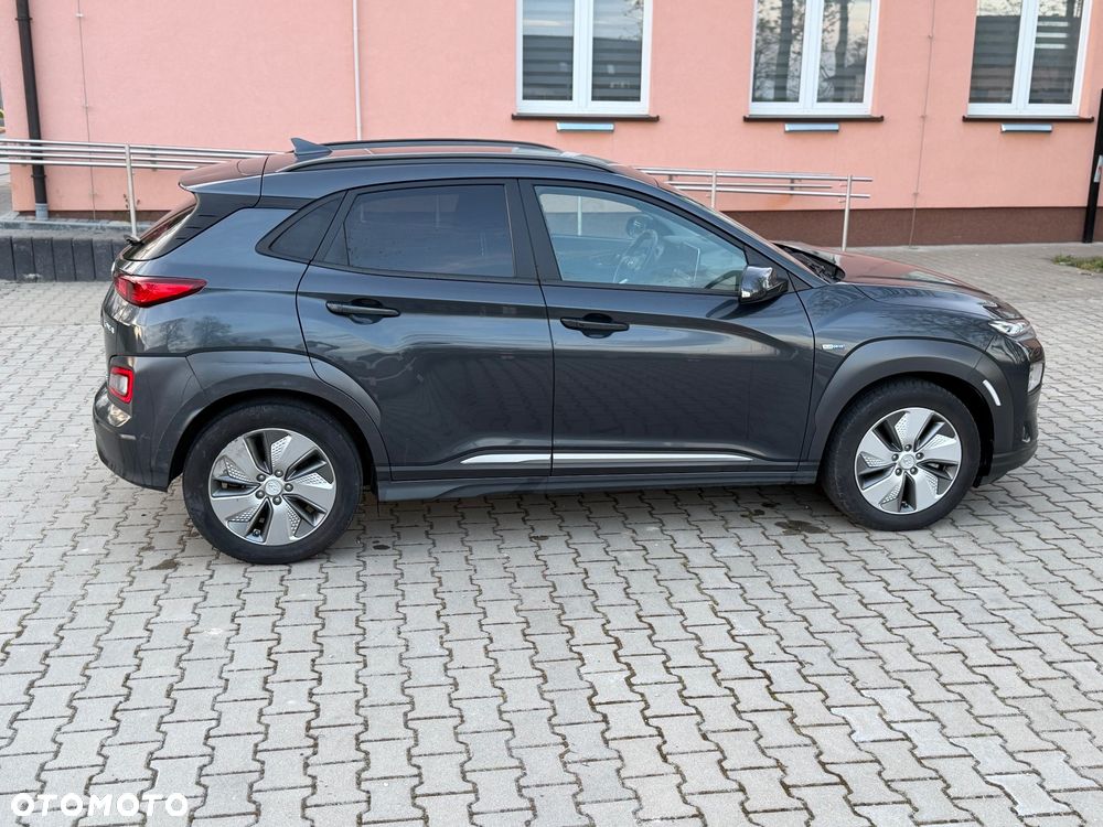 Hyundai Kona Premium - 8