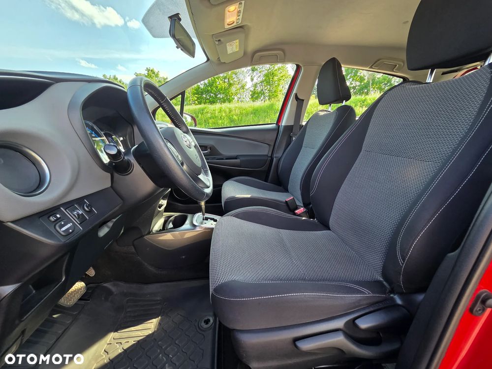 Toyota Yaris Hybrid 100 Premium EU6 - 11