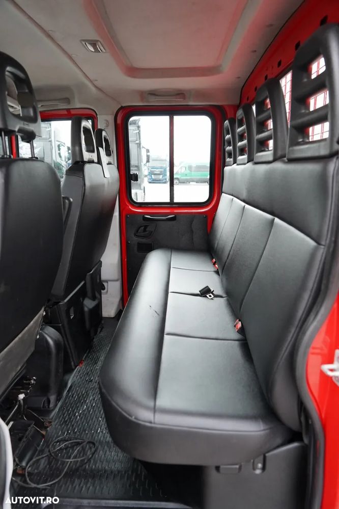 Iveco DAILY 35-130 / BASCULATOR / CU TRACȚIE DUBLA / DOUĂ TRANSPORTURI / MANUAL / 7 LOCURI / - 35