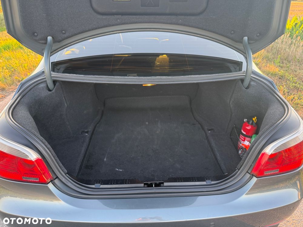 BMW Seria 5 - 16