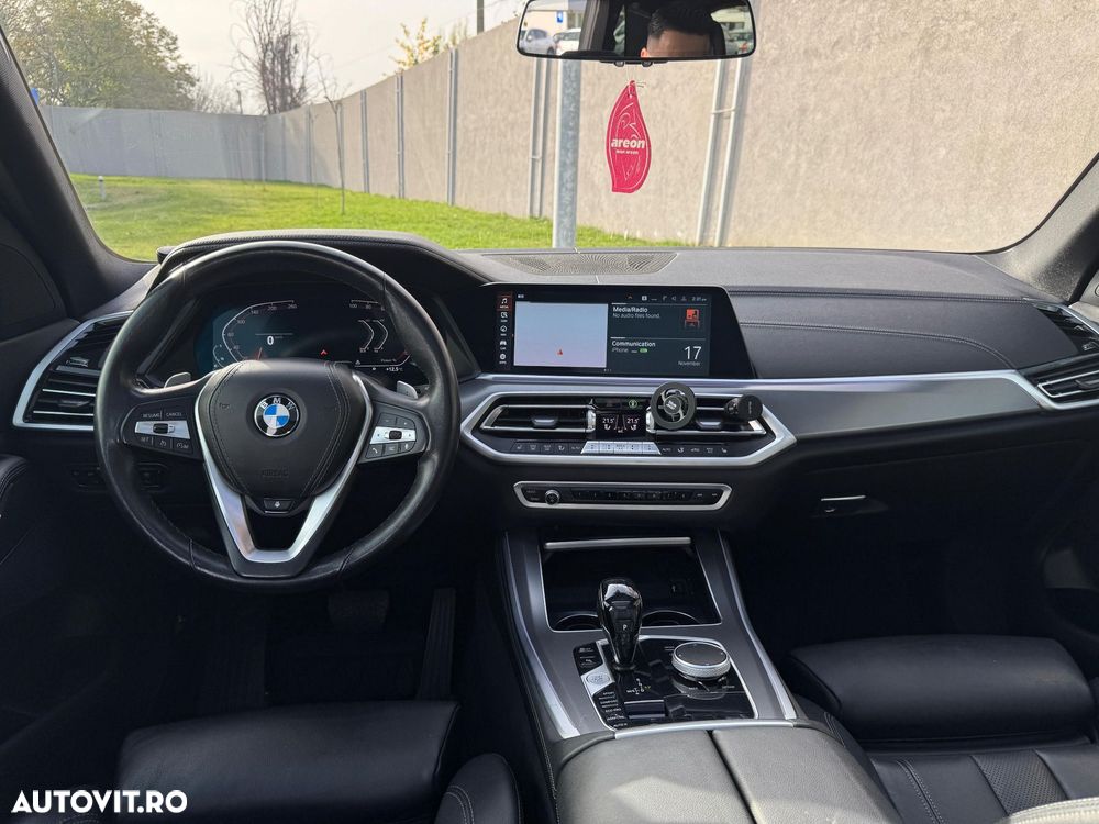 BMW X5 xDrive40i - 8