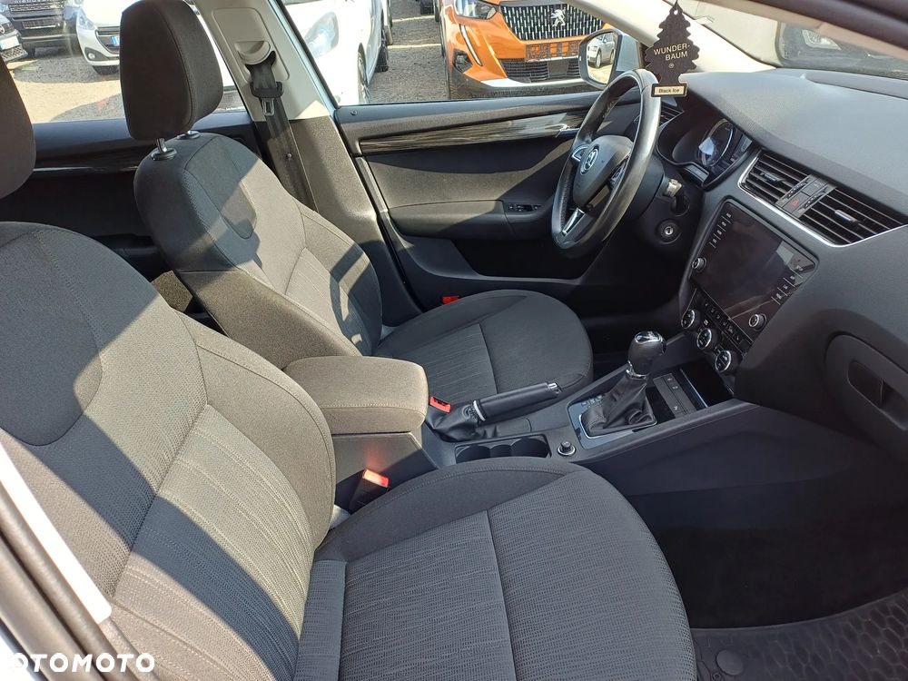Skoda Octavia 1.8 TSI DSG Ambition - 11