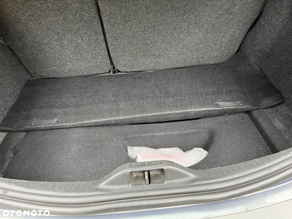 Renault Megane 1.6 Avantage - 9