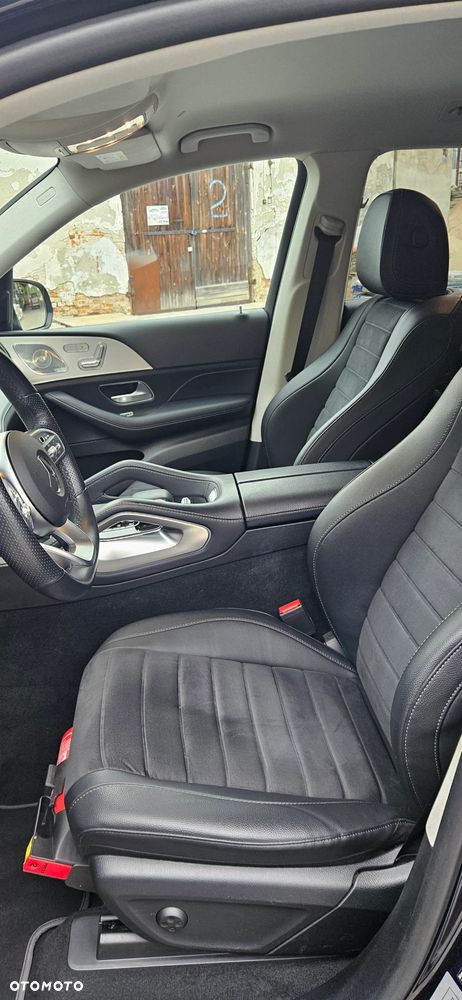 Mercedes-Benz GLE 300 d 4-Matic - 22