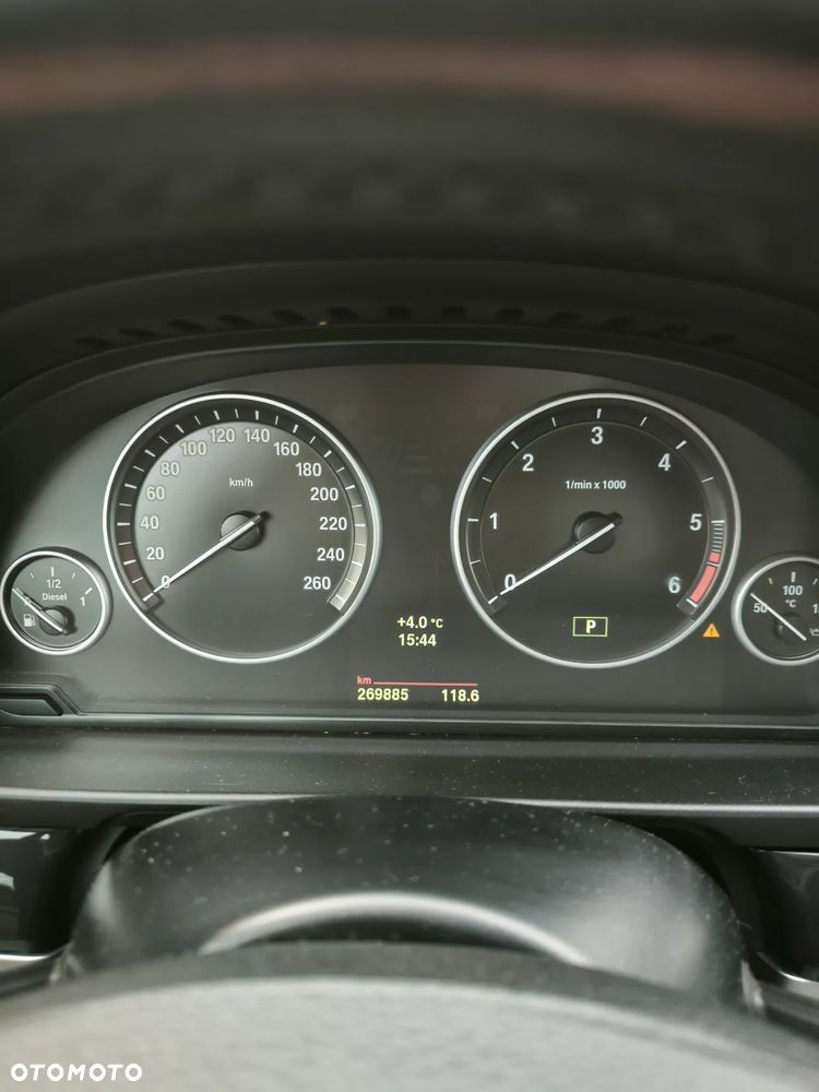 BMW Seria 5 518d - 8