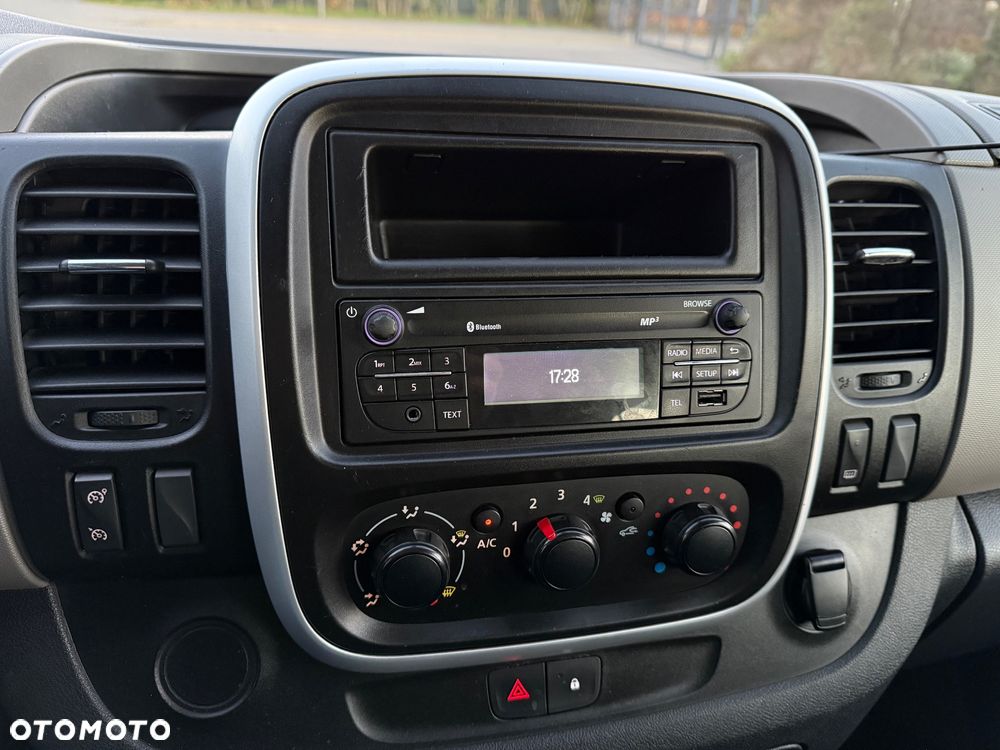 Renault Trafic - 21