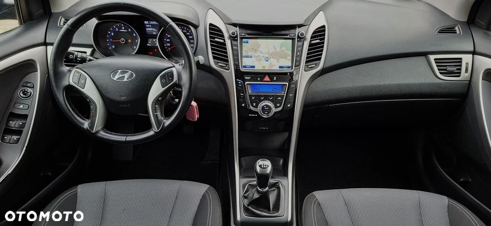 Hyundai i30 1.6 Fifa World Cup Edition - 8