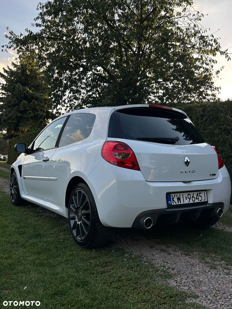 Renault Clio 2.0 16V Sport - 23