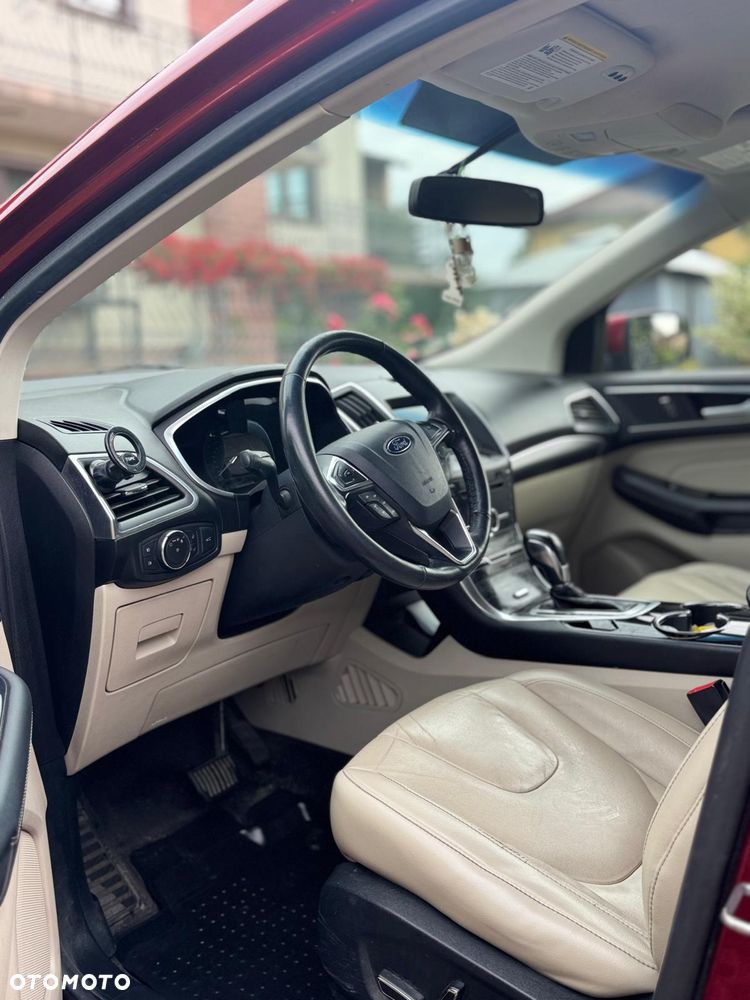 Ford Edge - 2