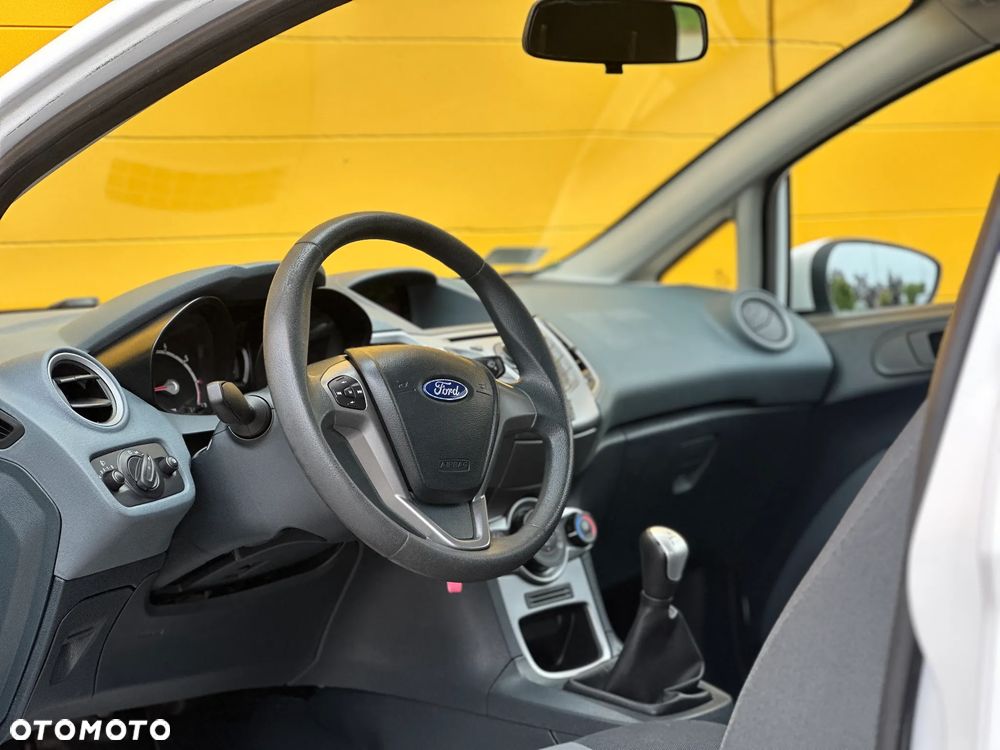 Ford Fiesta 1.25 Trend - 10