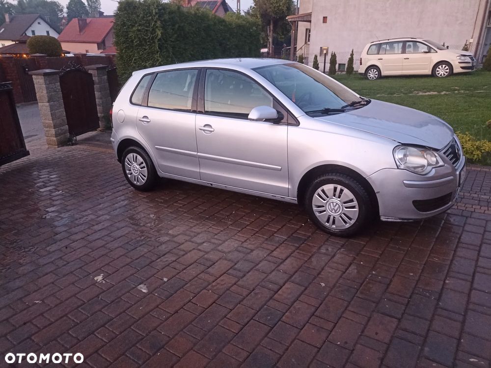 Volkswagen Polo - 2