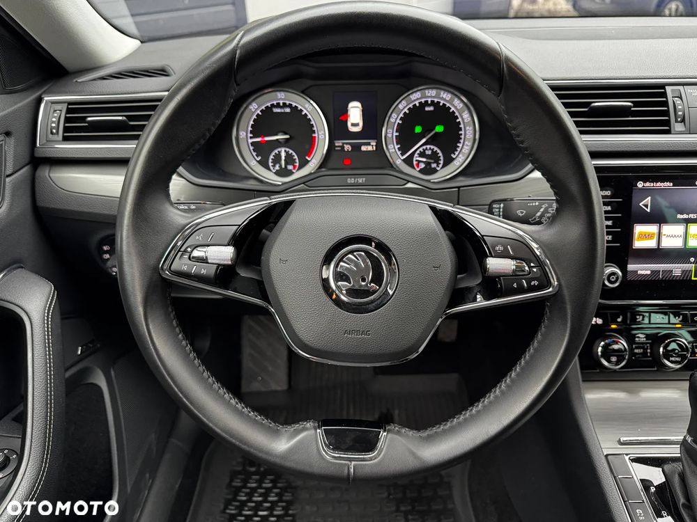 Skoda Superb 2.0 TDI SCR 4x4 Style DSG - 17