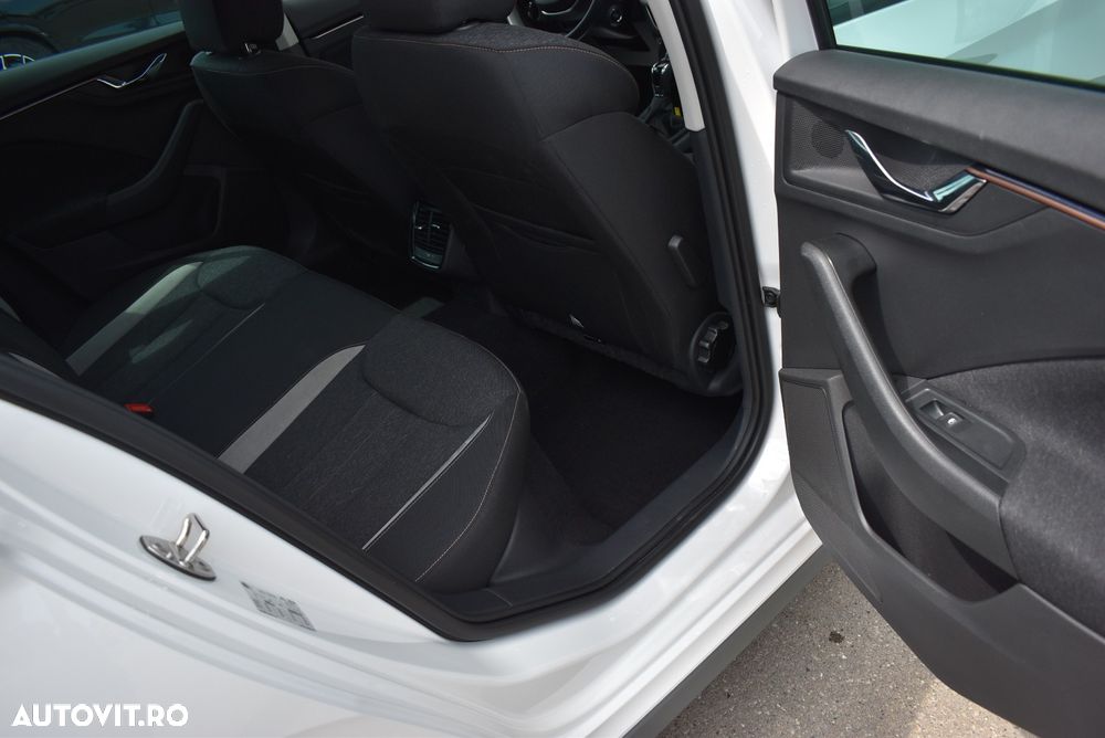 Skoda Kamiq 1.5 TSI DSG Selection - 20