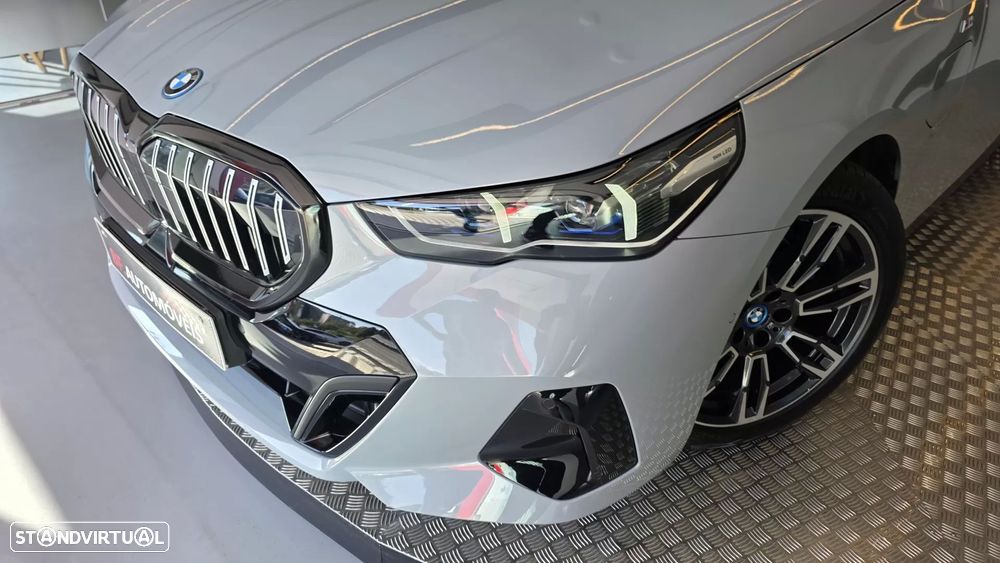 BMW 530 e Pack Desportivo M - 24
