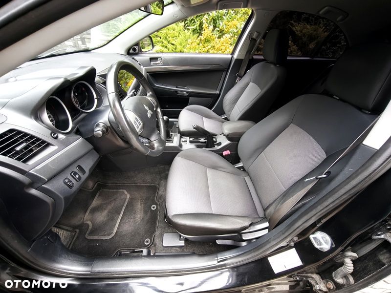 Mitsubishi Lancer 1.8 Instyle NAVI - 10