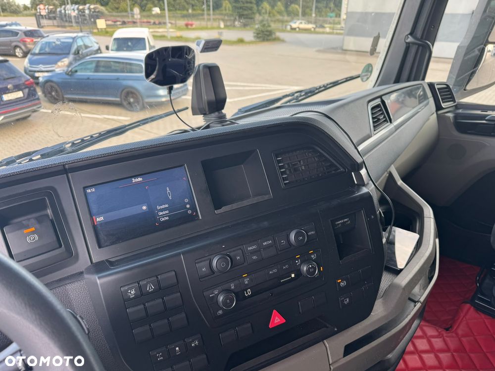 MAN TGX - 8