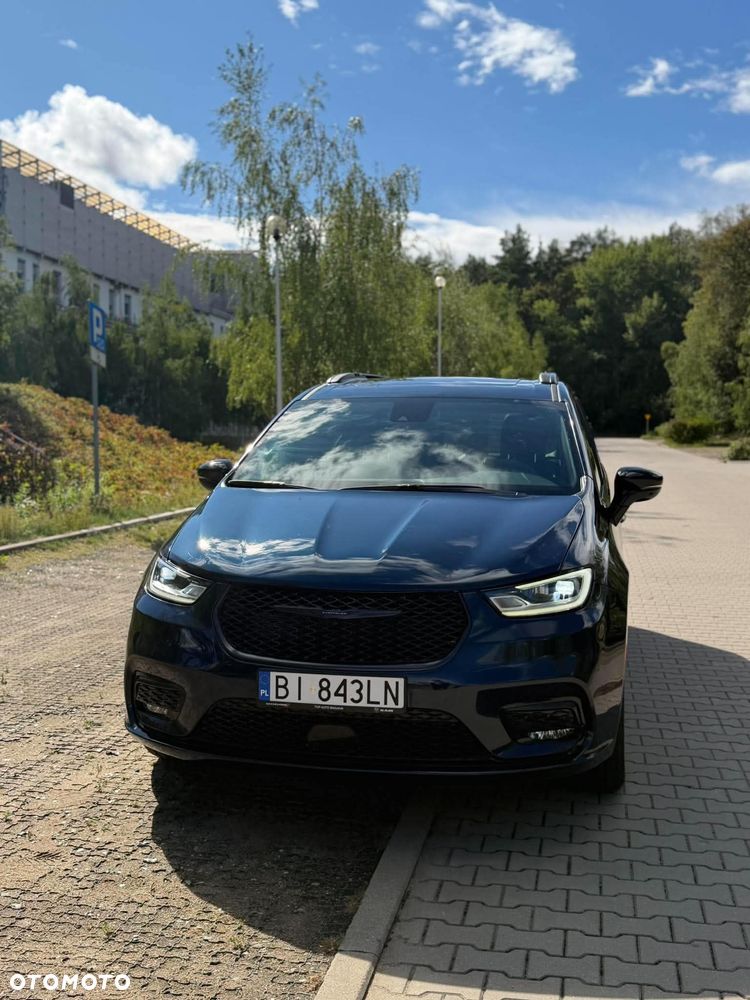 Chrysler Pacifica - 6