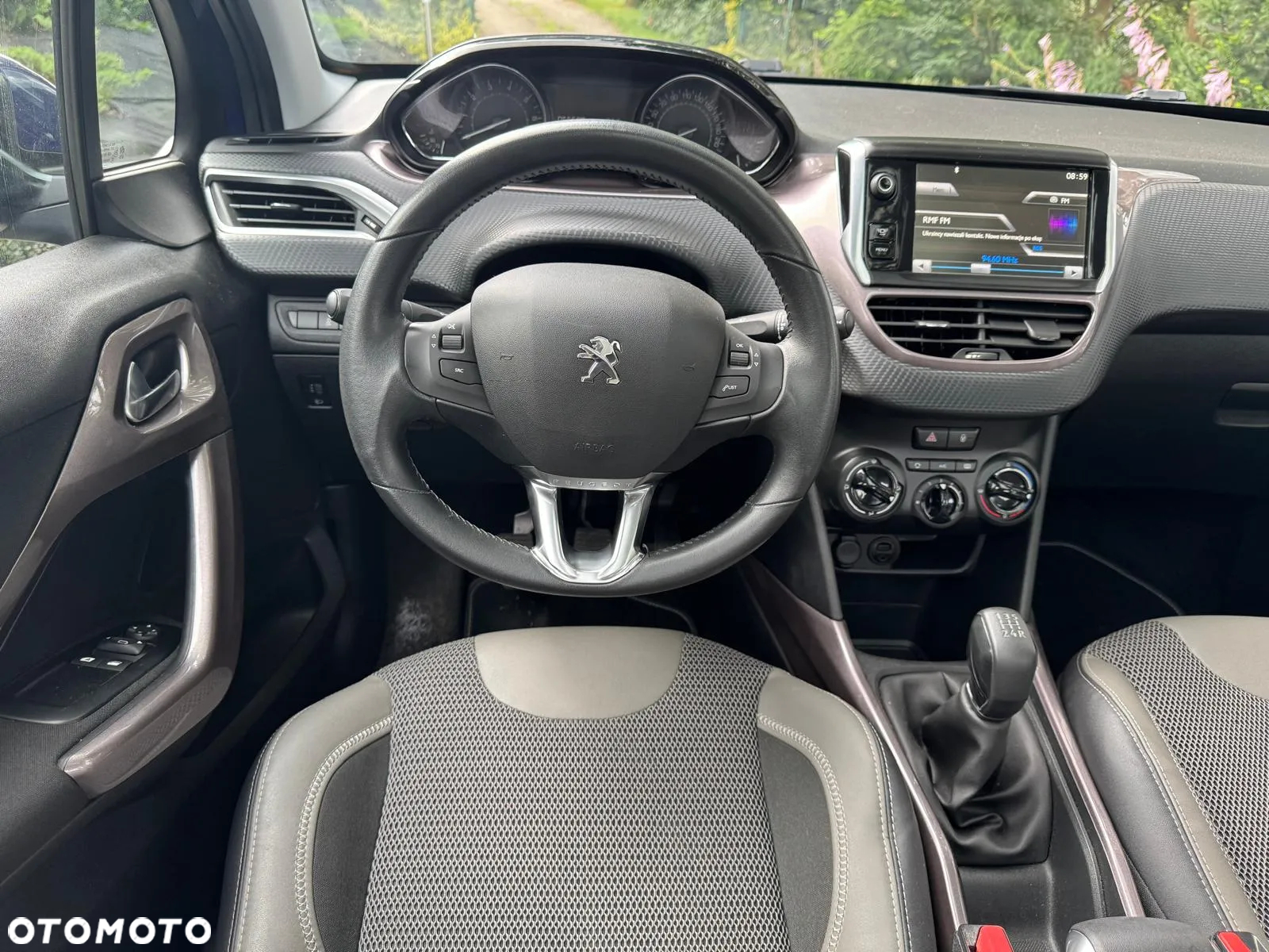 Peugeot 2008 1.2 Pure Tech Style - 19