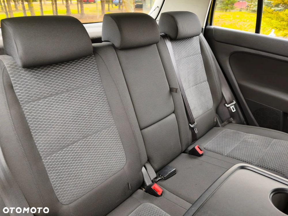 Volkswagen Golf Plus - 34