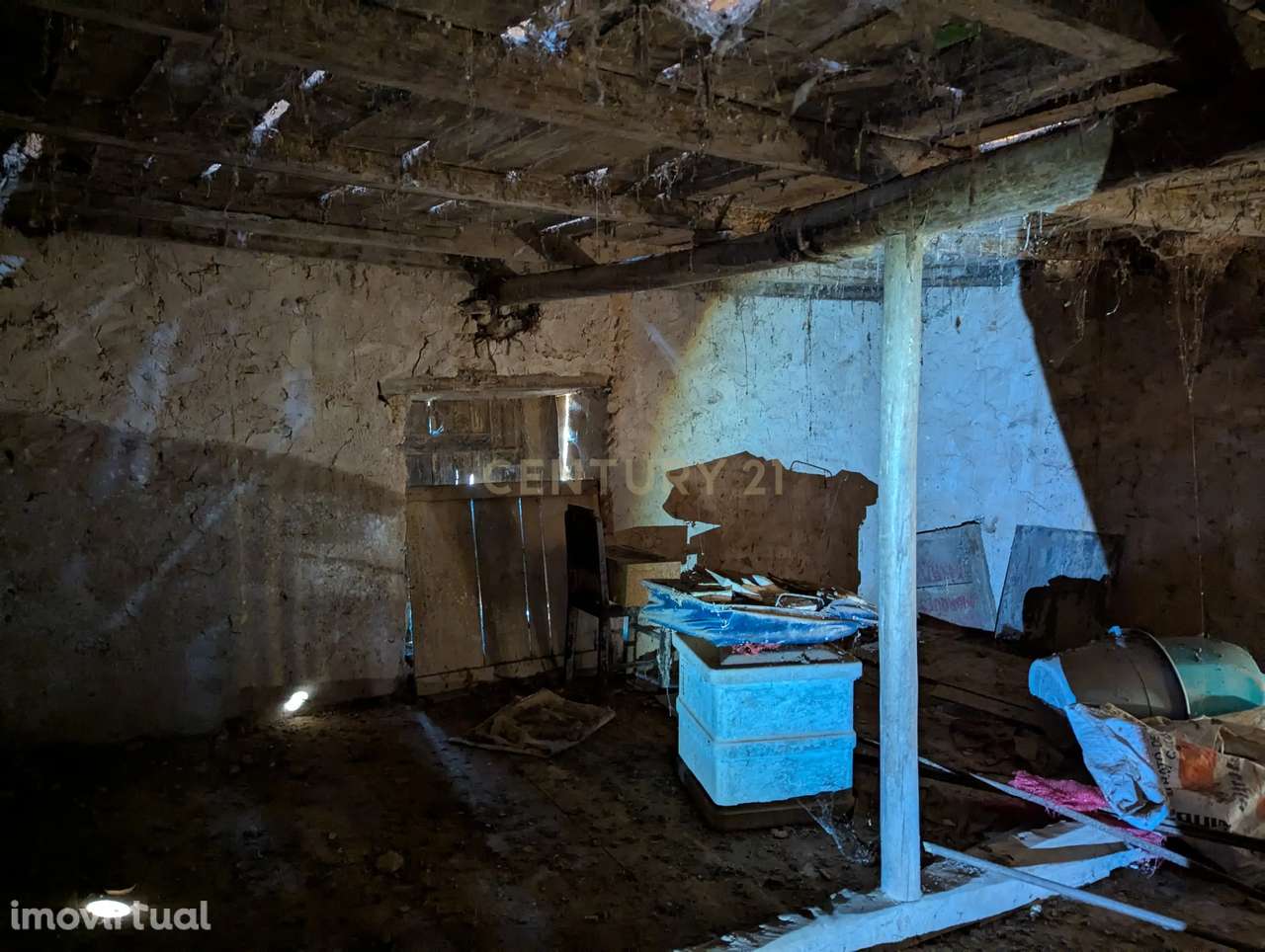 Arrecadação com terreno para construção - Grande imagem: 5/8