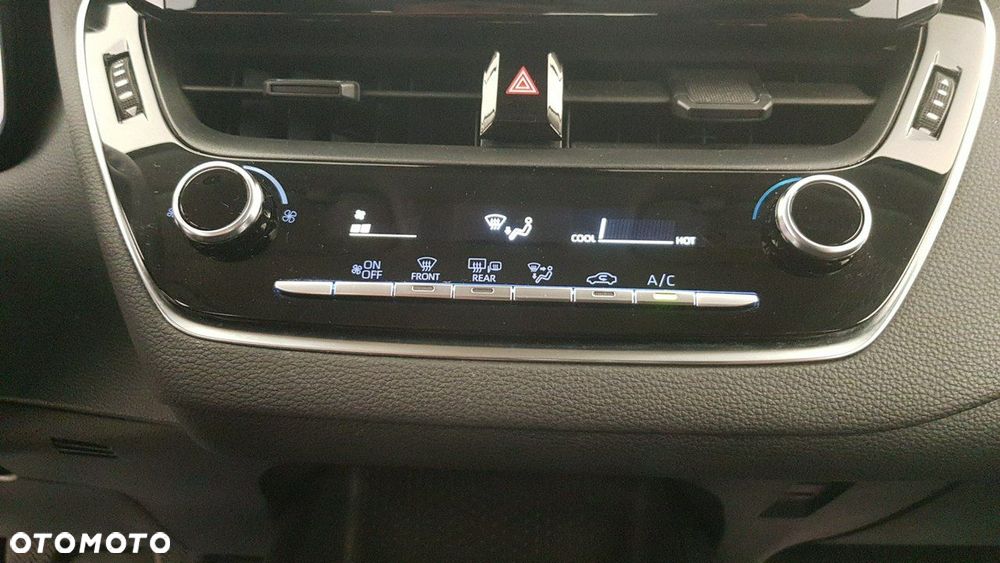 Toyota Corolla - 24