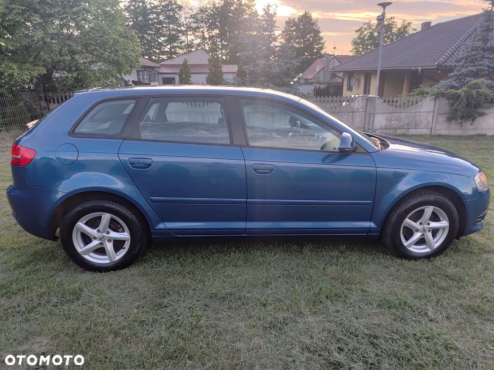 Audi A3 Sportback - 11