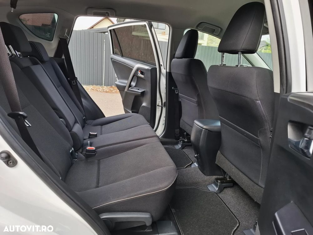 Toyota RAV4 - 14