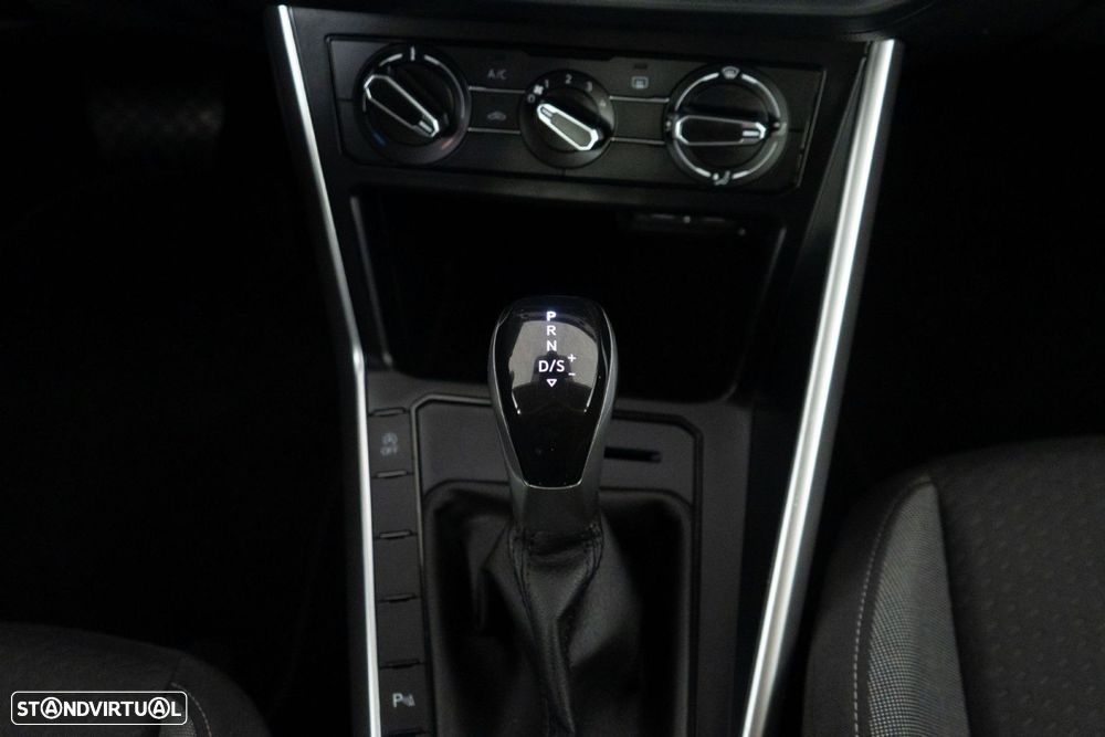 VW Polo 1.0 TSI Urban DSG - 25