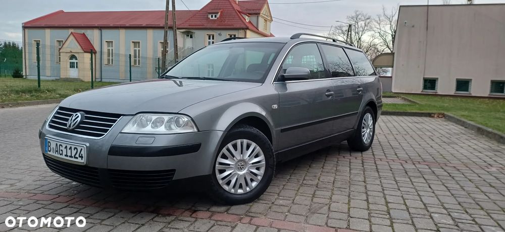 Volkswagen Passat Variant 2.0 Highline - 2