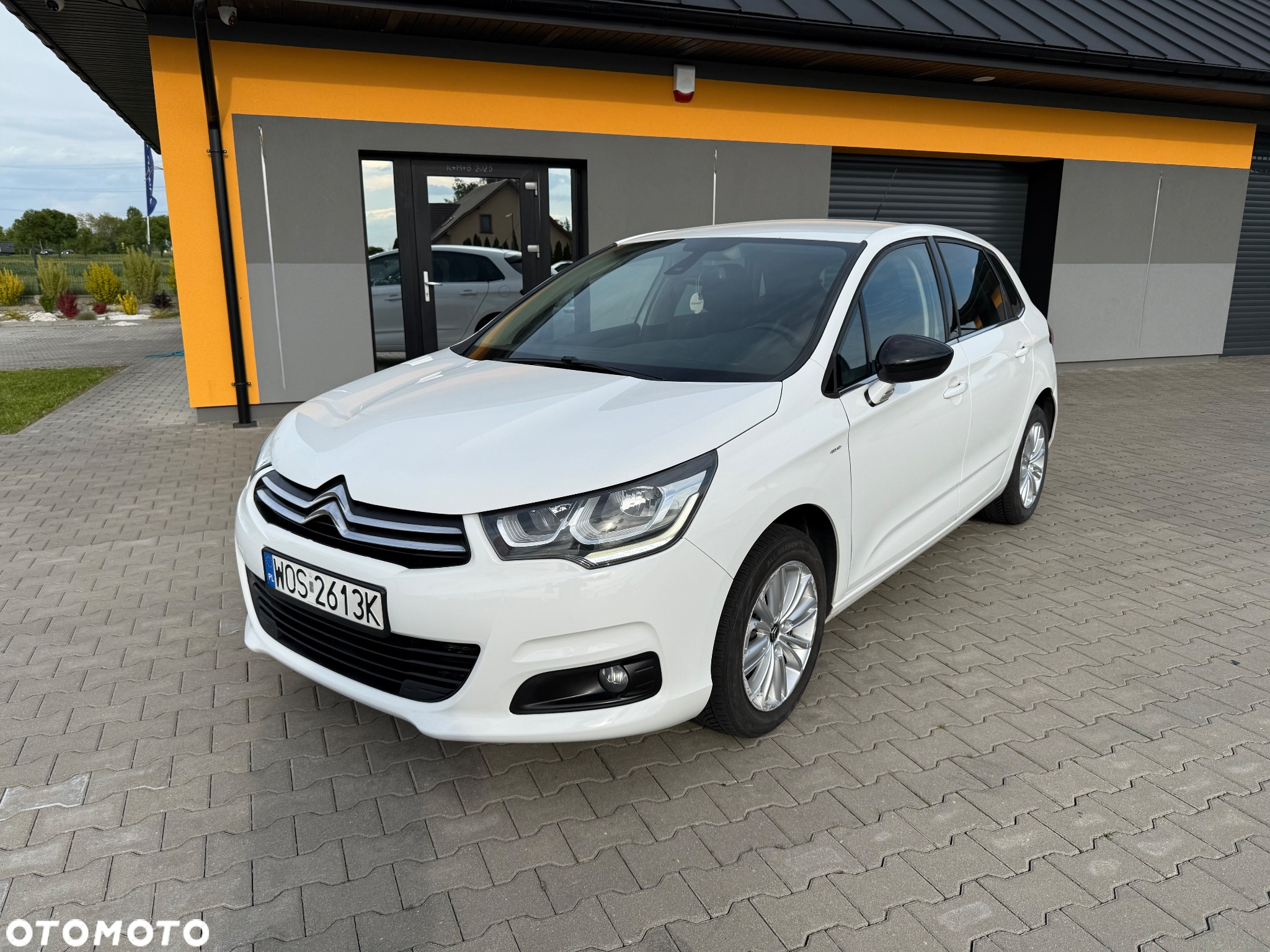 Citroën C4 e-HDi 115 Selection - 6