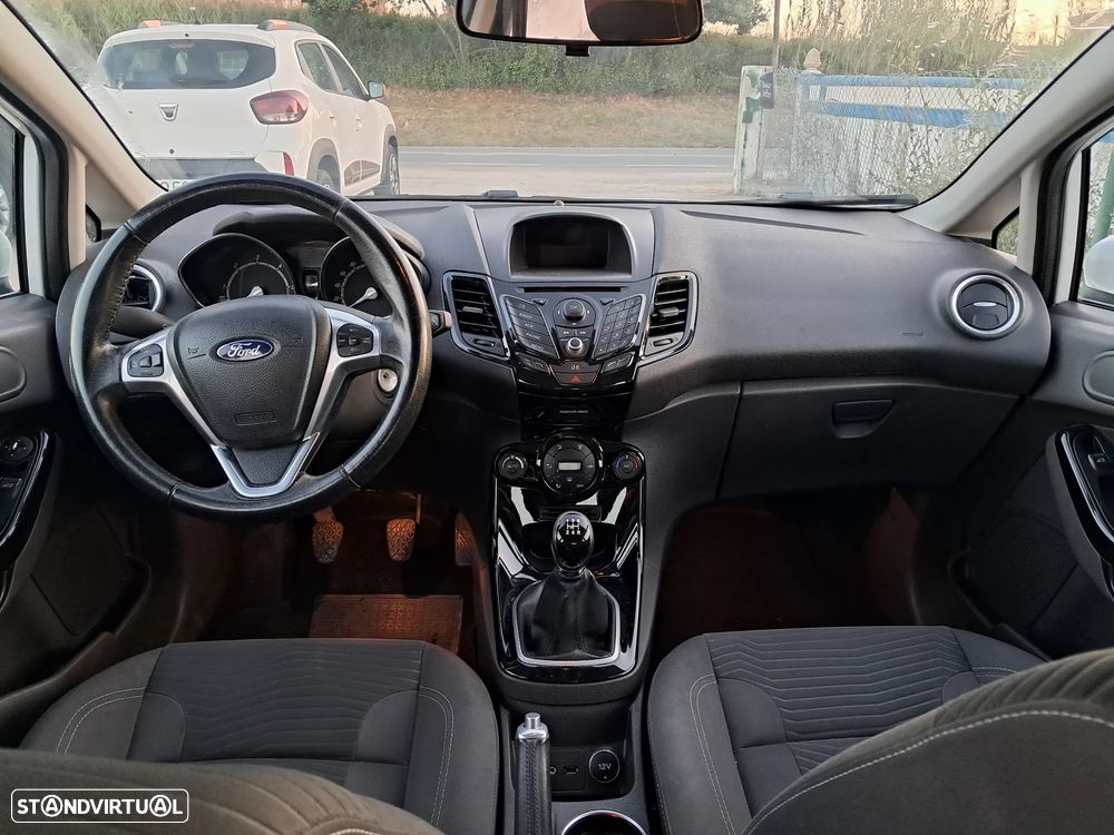 Ford Fiesta 1.5 TDCi Titanium - 12