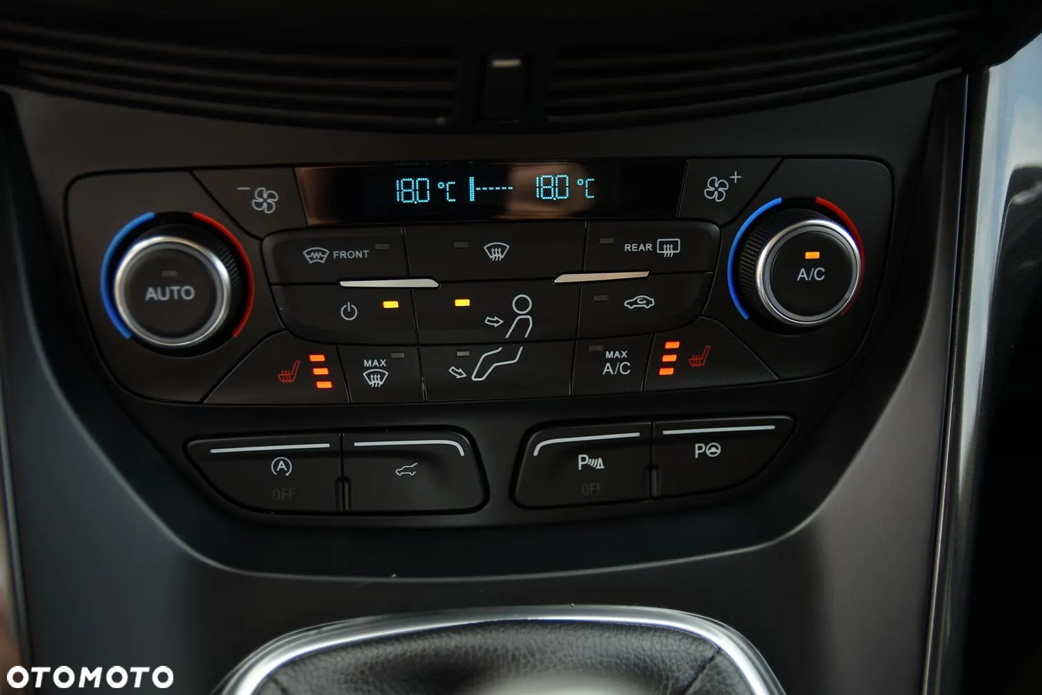 Ford Kuga 2.0 TDCi 4WD Titanium Plus - 30