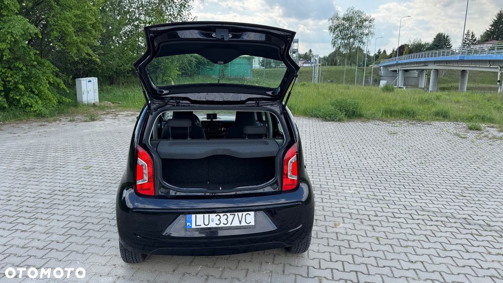 Volkswagen up! - 13